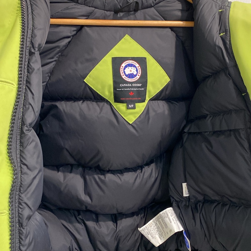 Authentic Canada Goose Chilliwack Bomber - Picture 10 of 16